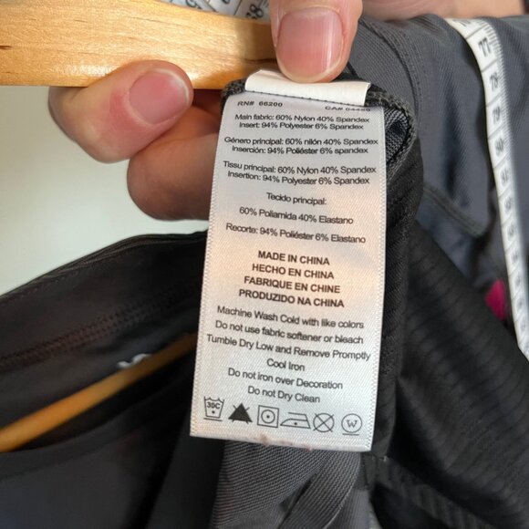 Asics. T-Shirt. Black/ Dark Grey/ Hot Pink Accent. Size Medium. Womens. - Picture 6 of 6